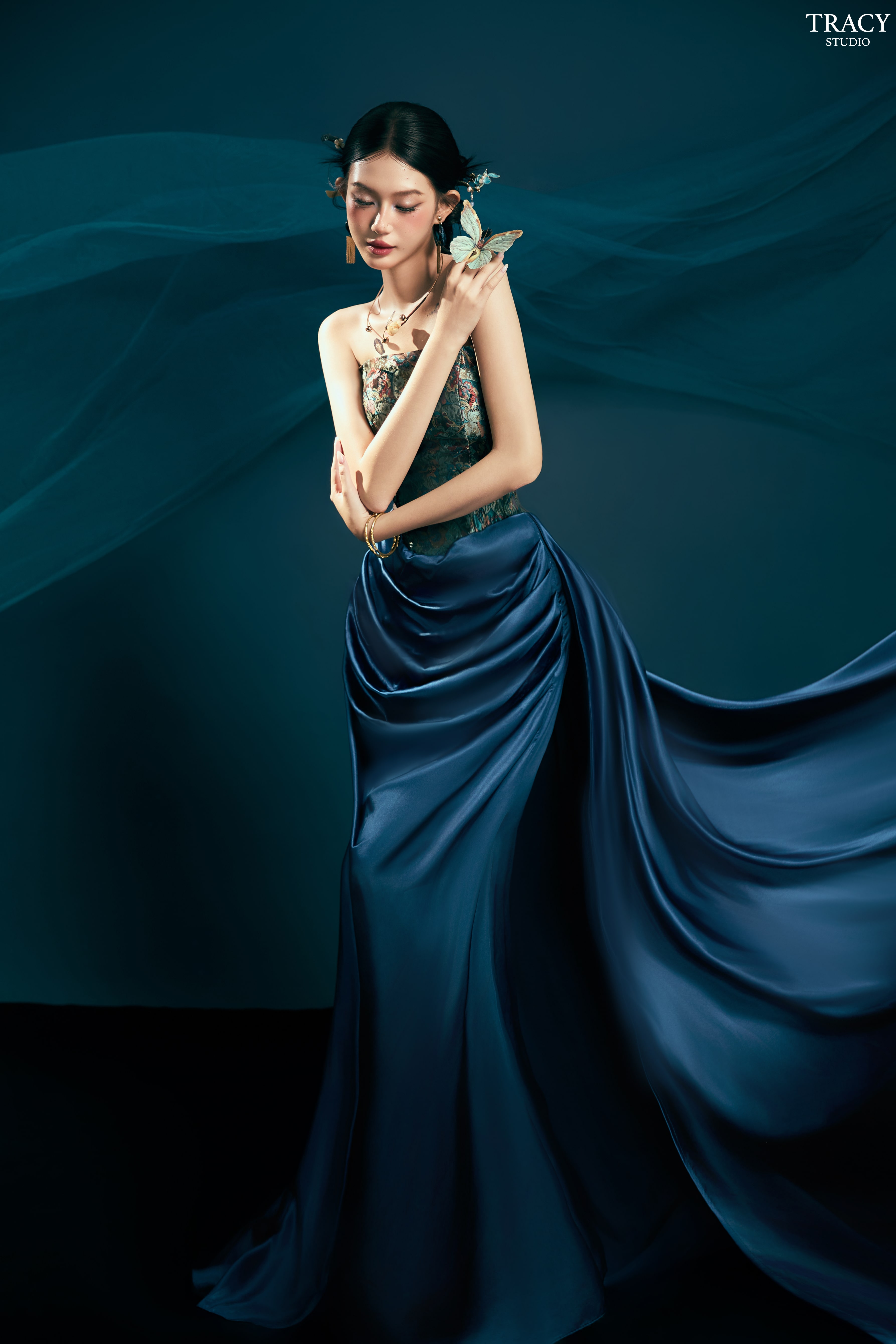 frontend/img/gallery/anh-tet-yem-ao-dai/tracy-studio-chup-yem-lam-diep (8).jpg